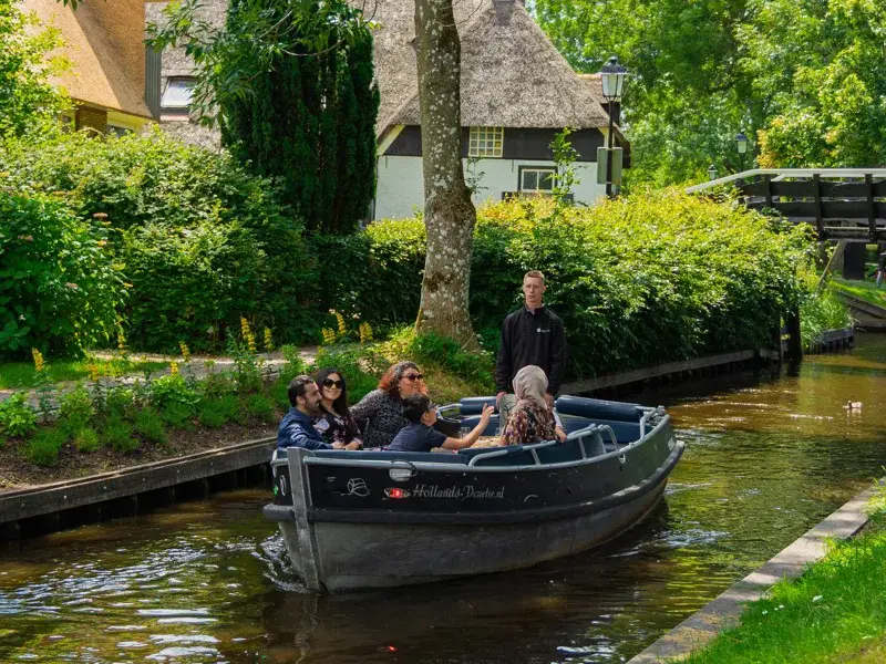 Sloep met Schipper